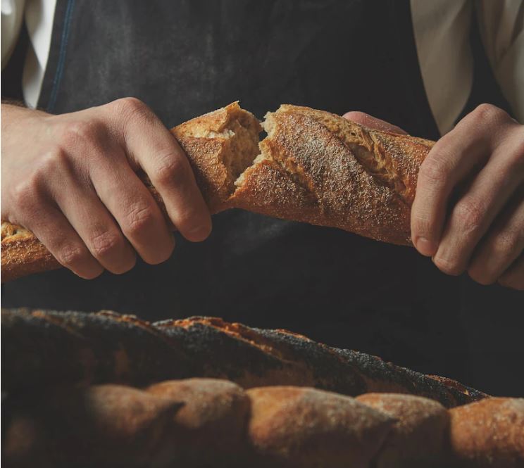 how to keep bread warm